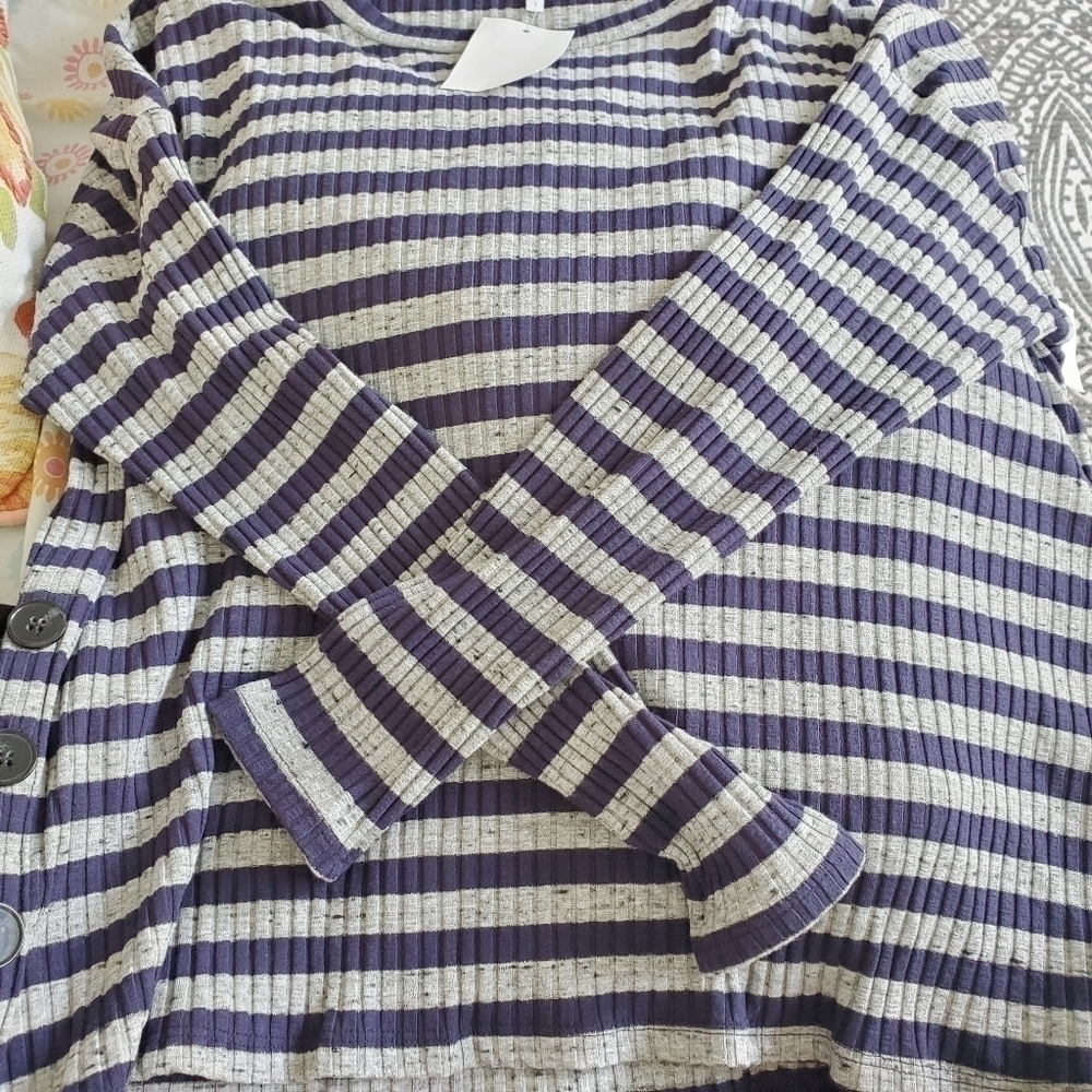 THREE Dots Poorboy Ribbed Long Sleeve Button Top - Picture 7 of 10